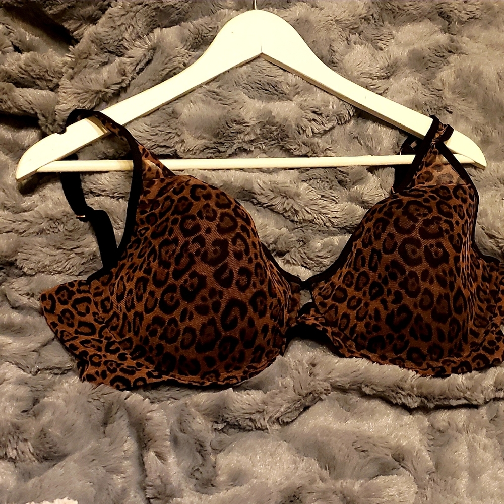 Sexy leppard print 38DD bra